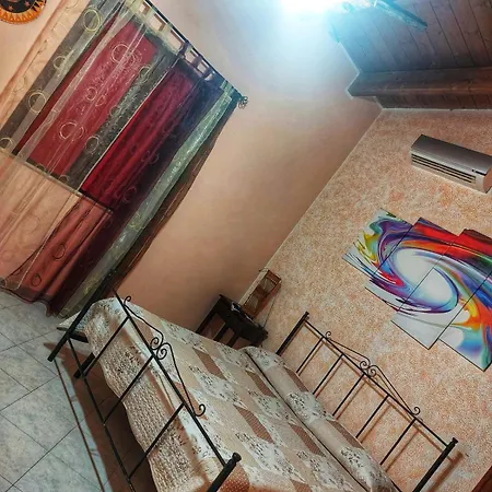 مزرعة للإقامة Colledisisto Srl *