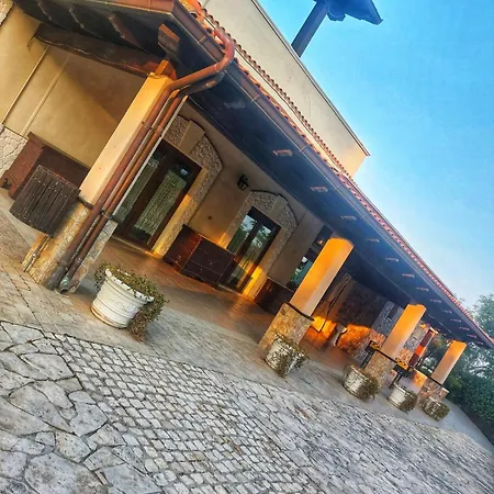 팜스테이 Colledisisto & Restaurant
