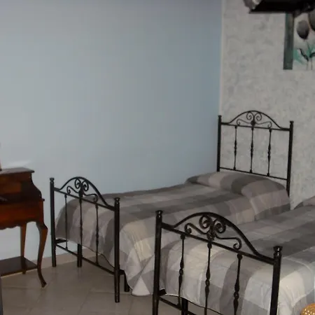 Alloggio per agriturismo Colledisisto Srl *