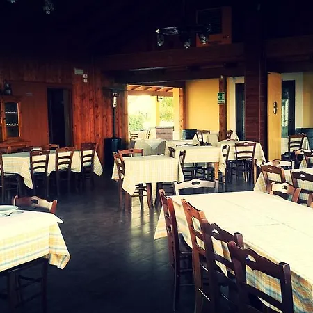 Alloggio per agriturismo Colledisisto Srl *